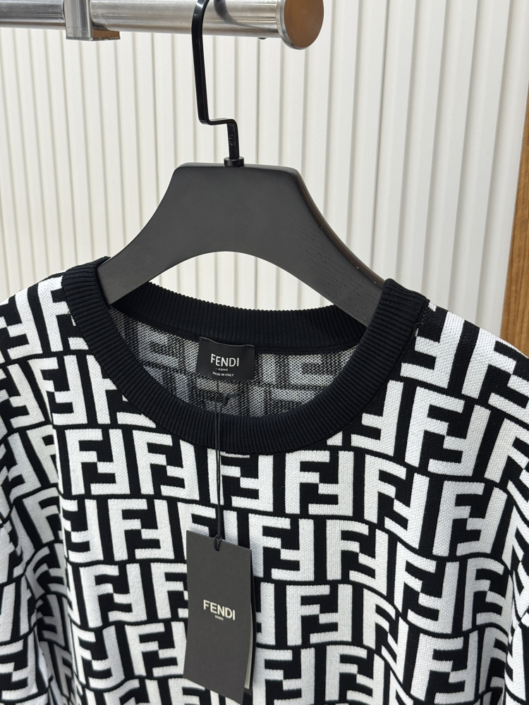 Fendi Monogram Triko Tshirt