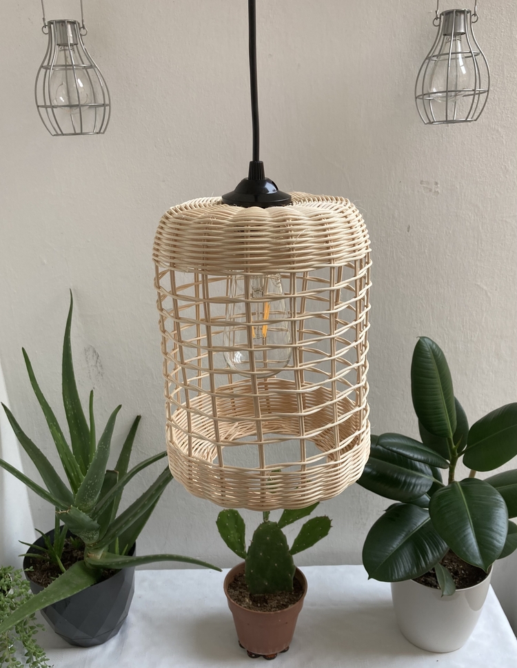 Rattan Sarkıt Aydınlatma