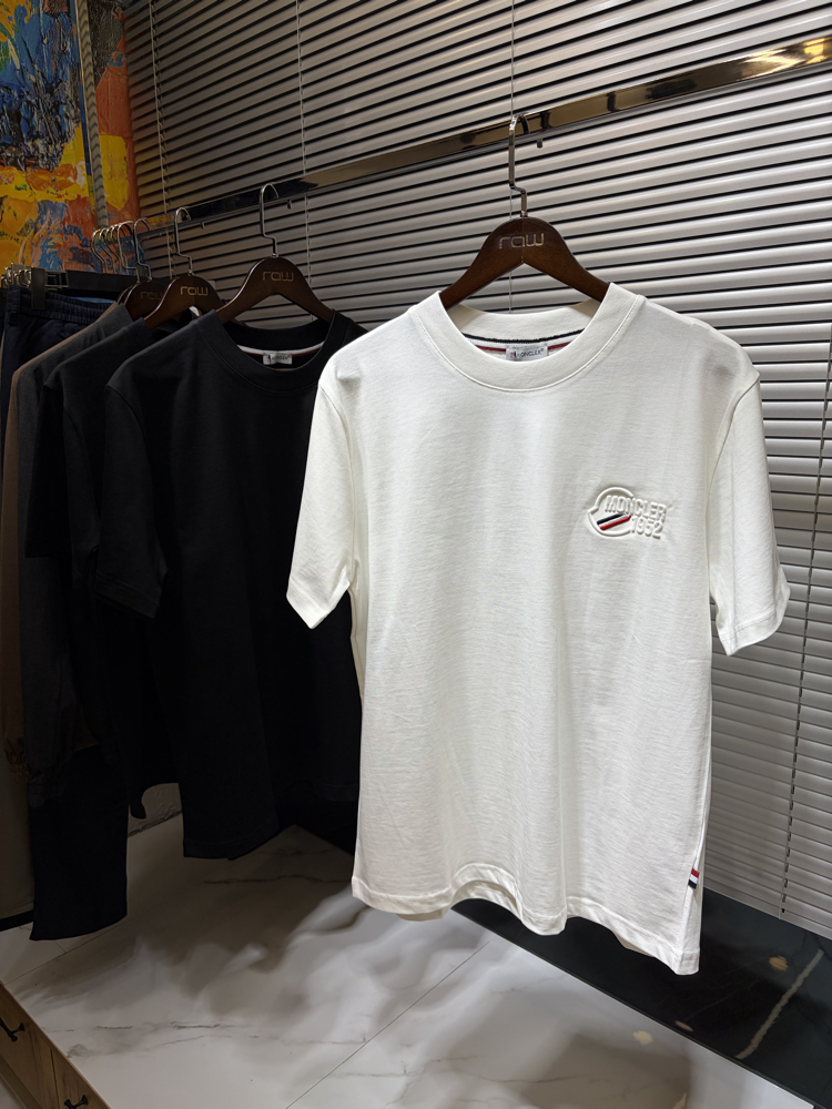 Moncler tshirt normal kalıp
