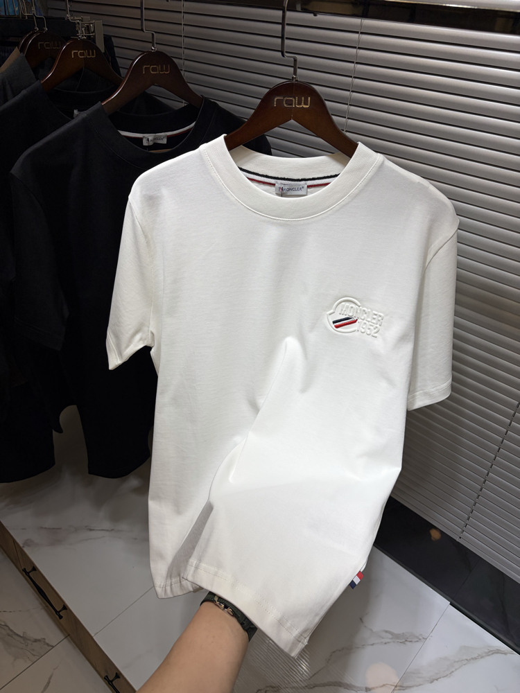 Moncler tshirt normal kalıp