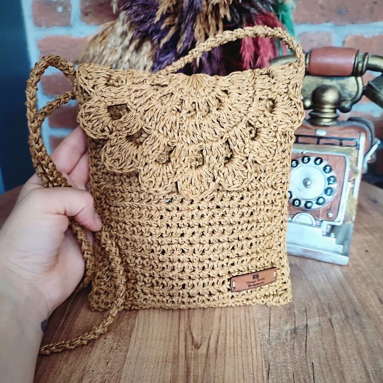 Kağıt İp Kapaklı Mini Çanta