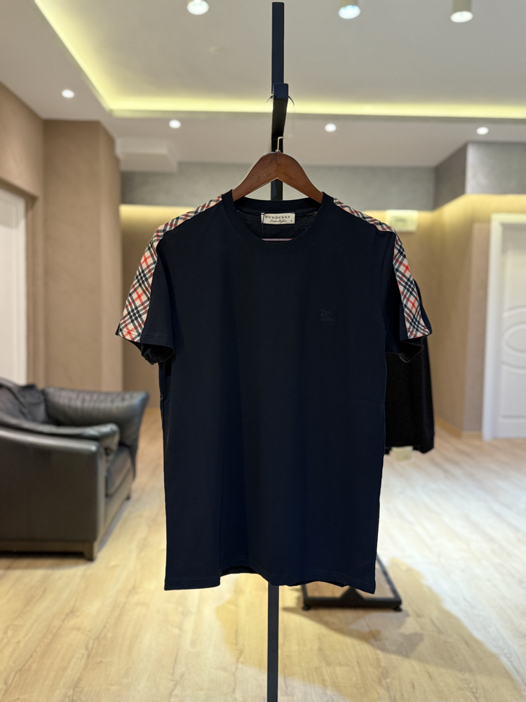 BURBERRY TSHIRT PREMIUM YENİ SEZON sıyah 