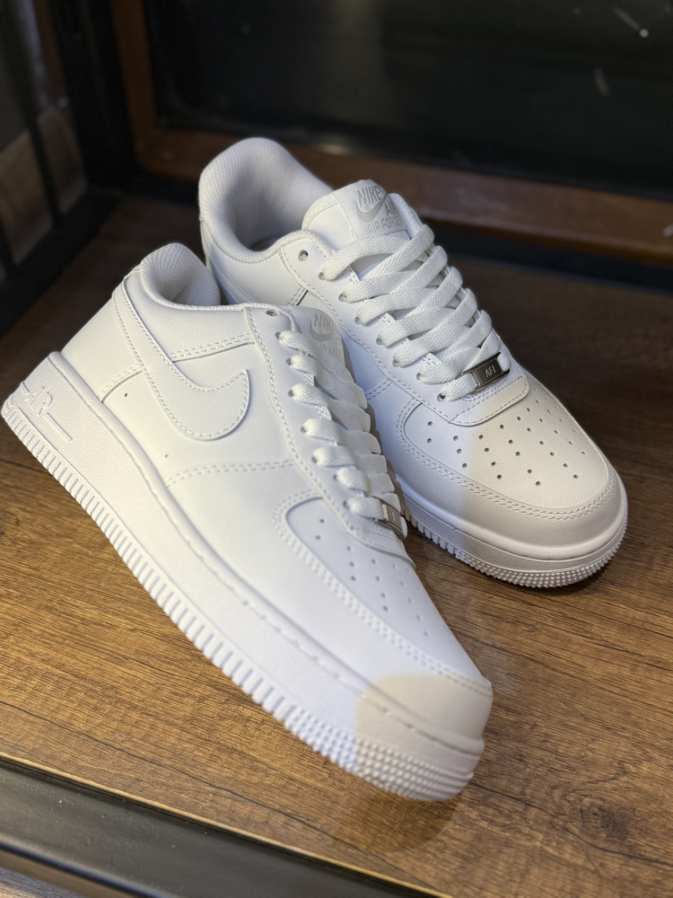 NIKE AIRFORCE ITHAL