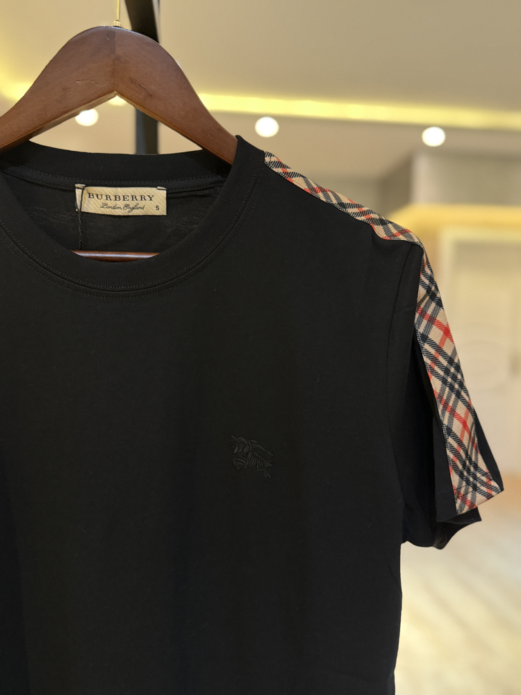 BURBERRY TSHIRT PREMIUM YENİ SEZON sıyah 