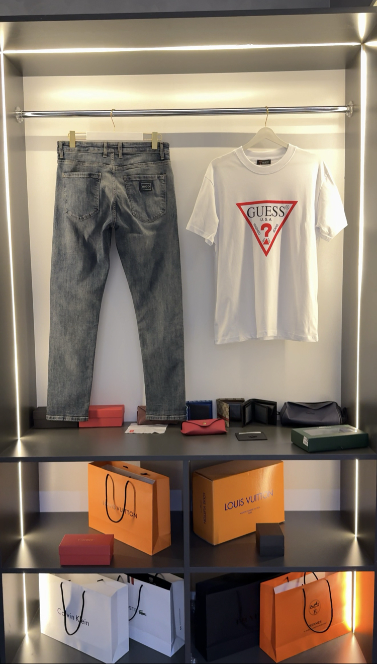 GUESS TSHIRT BOSS PANTOLON KOMBİN 