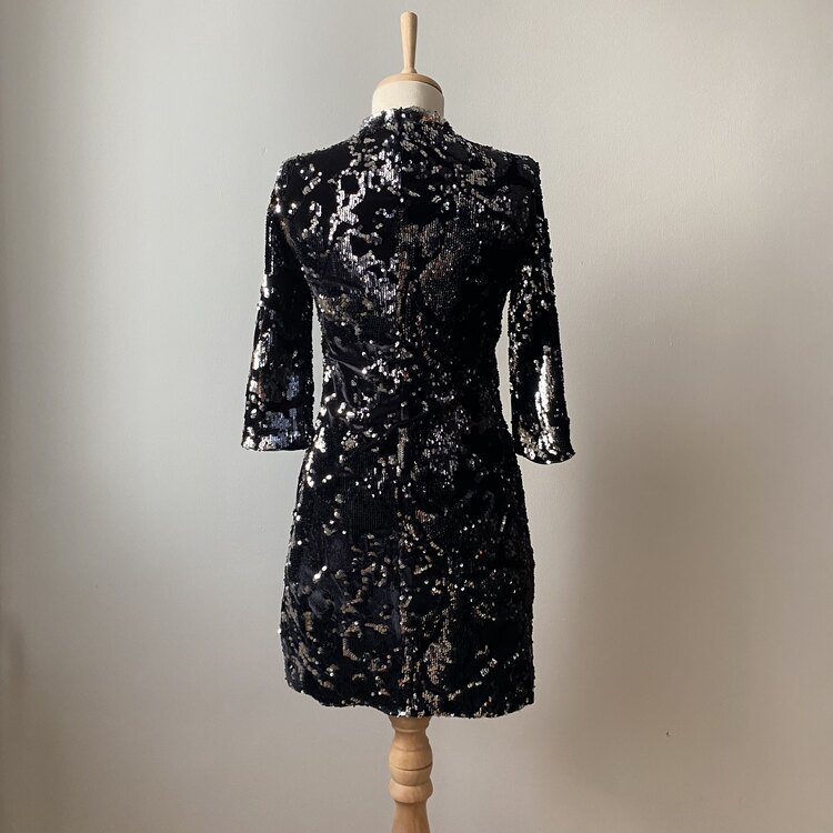 Zara - Asya Yaka Pul Detaylı Elbise