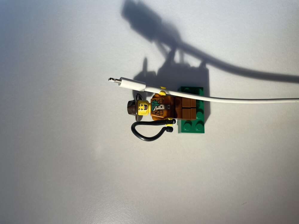 Lego Minifigürlü Kablo Tutucu