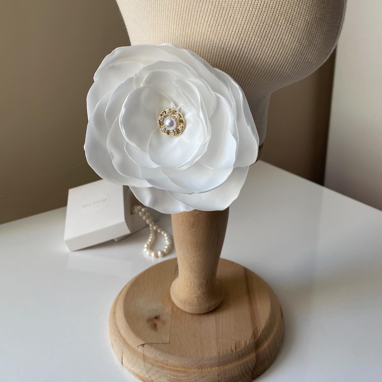 Rose Broş 