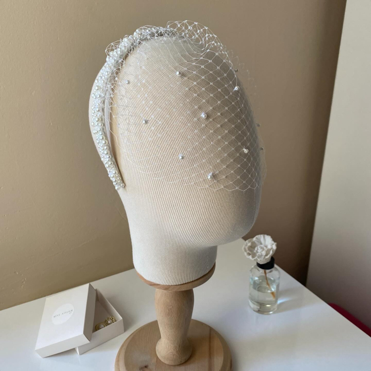 Lady Pearl Vualet