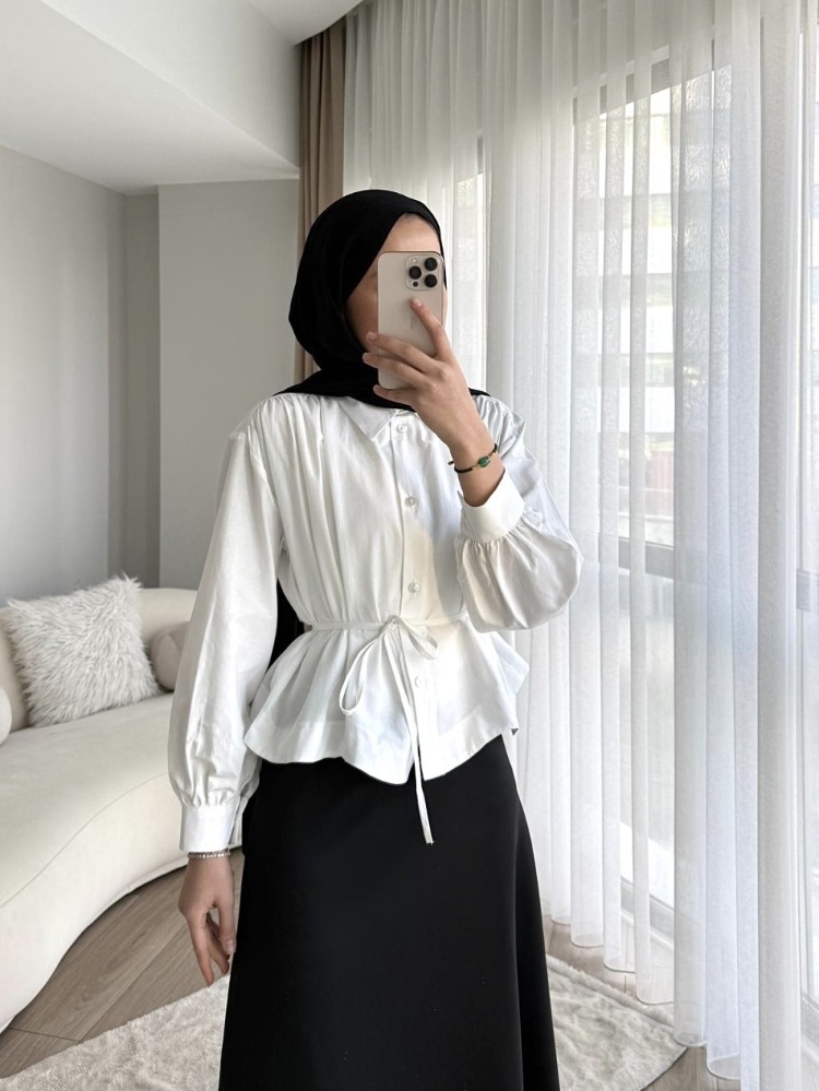 Omuzu Pileli Etek Üstü Oversize Kısa Gömlek - Beyaz