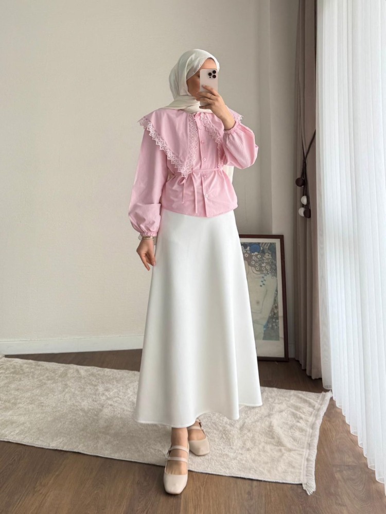 Etek Üstü Dantel Yakalı Poplin Gömlek - Pembe