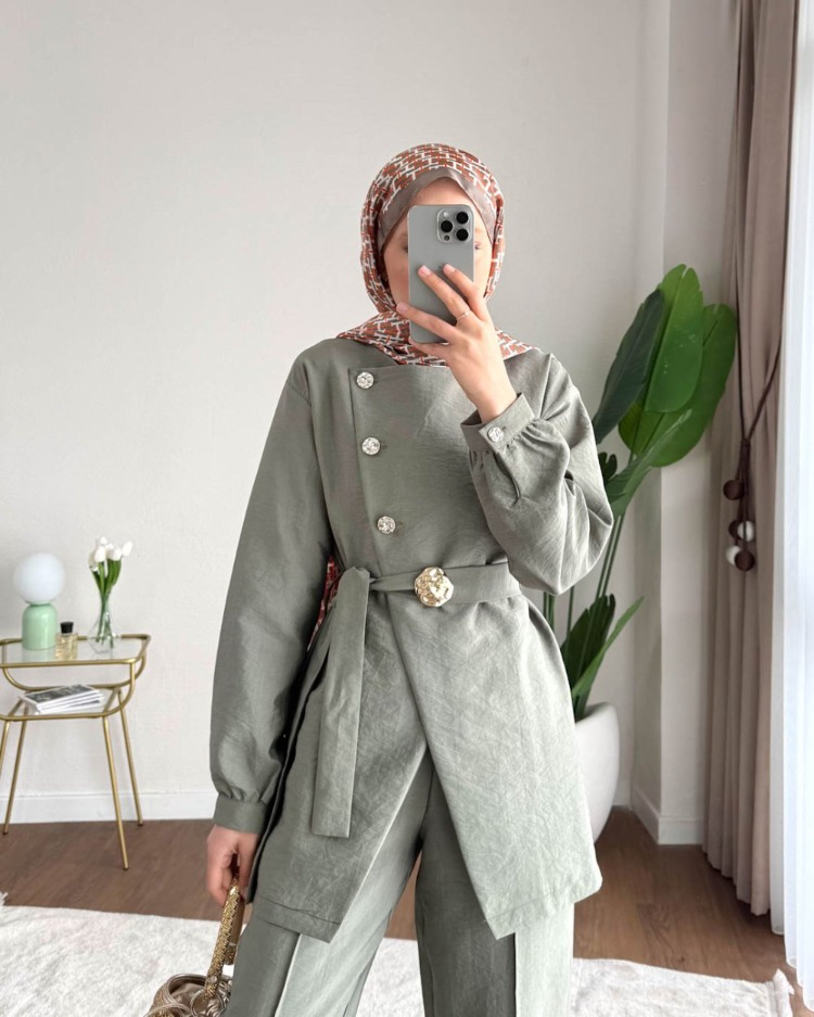 Zara Kupra Seyyar Kemerli Gold Düğmeli Pantolonlu Takım - Yeşil