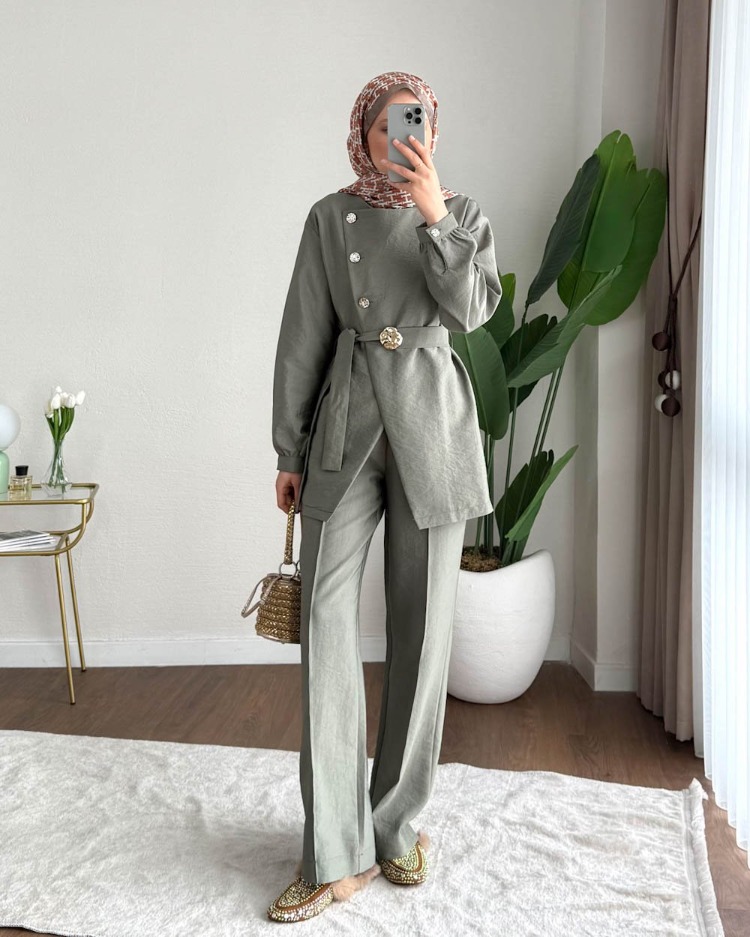 Zara Kupra Seyyar Kemerli Gold Düğmeli Pantolonlu Takım - Yeşil
