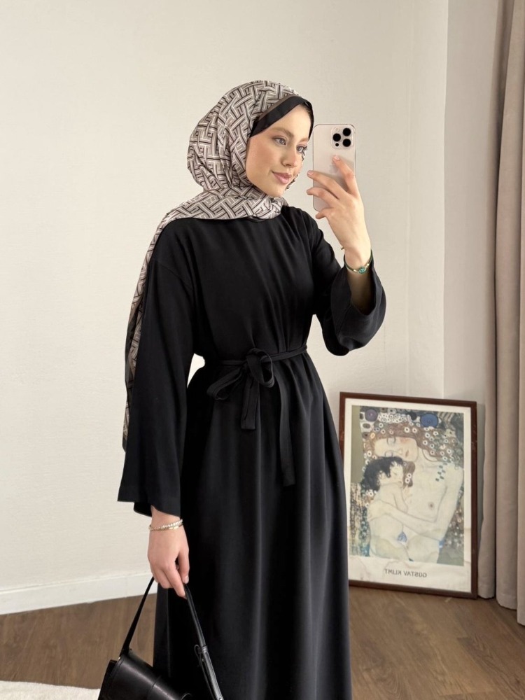 Belden Kuşaklı Tensel Elbise - Siyah