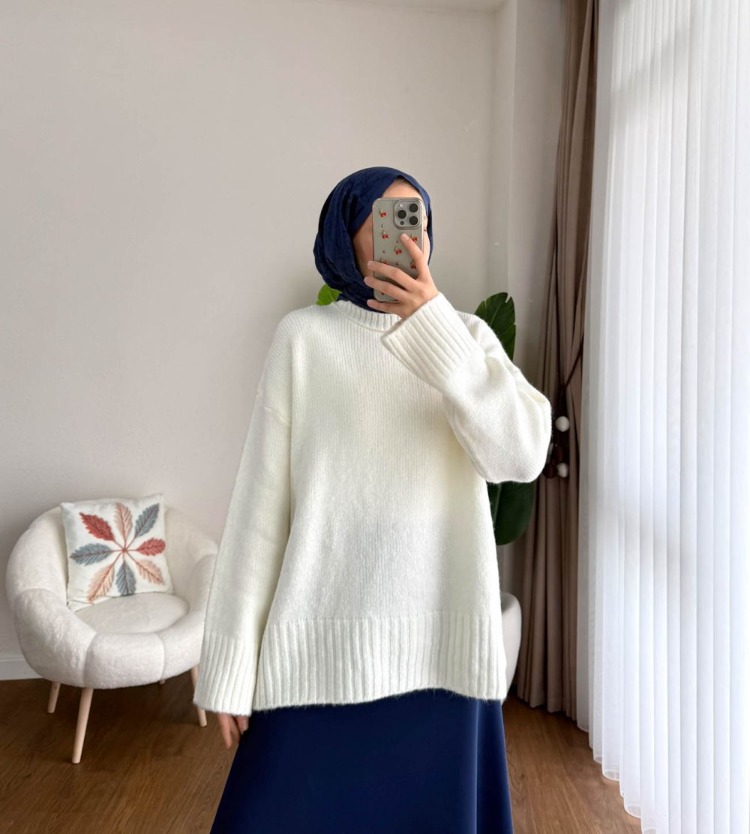 Oversize Bisiklet Yaka Tesettür Kazak - Krem