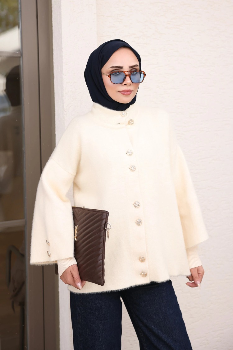 Düğme Detaylı Triko Angora Hırka - Krem
