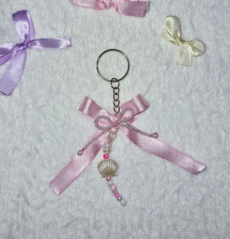 pinkie ribbon flake