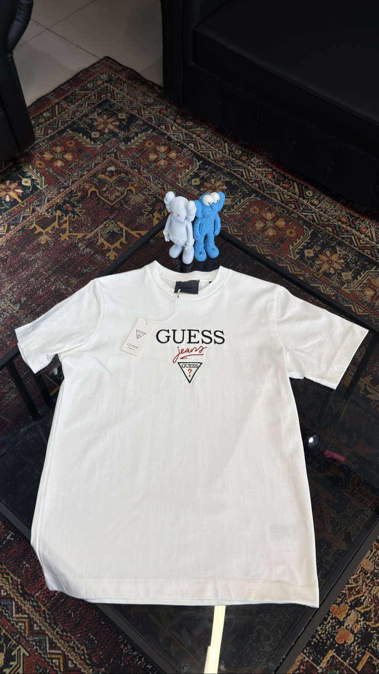 GUESS Premium T-Shirt
