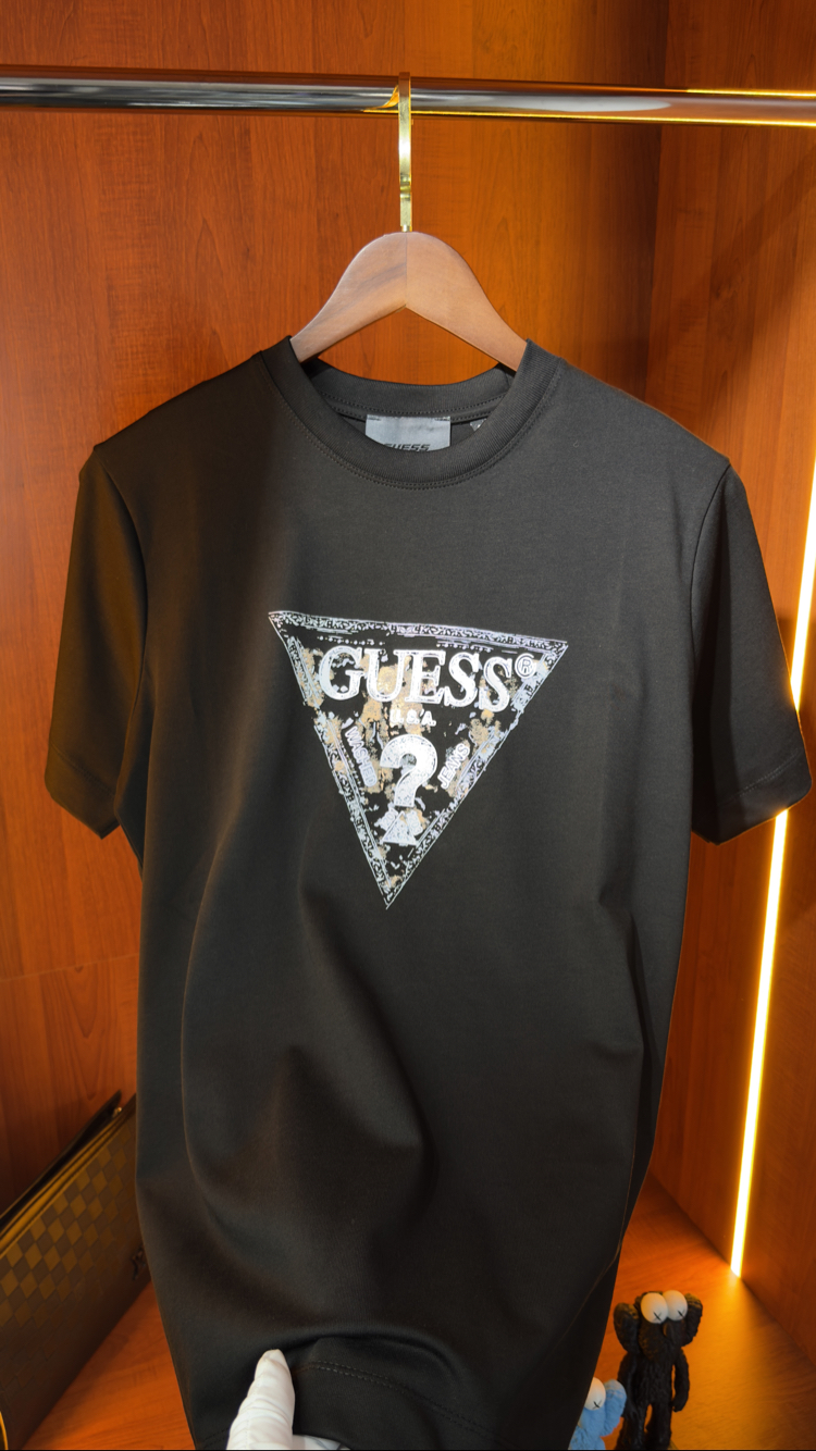 GUESS Premium T-Shirt