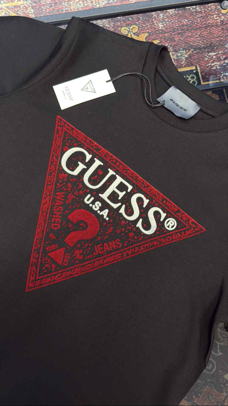 GUESS Premium T-Shirt