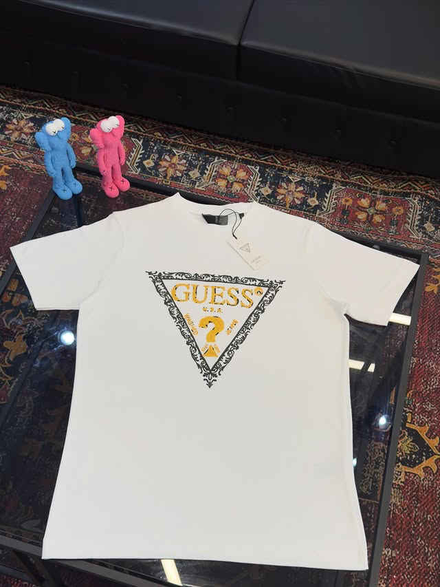 GUESS Premium T-Shirt