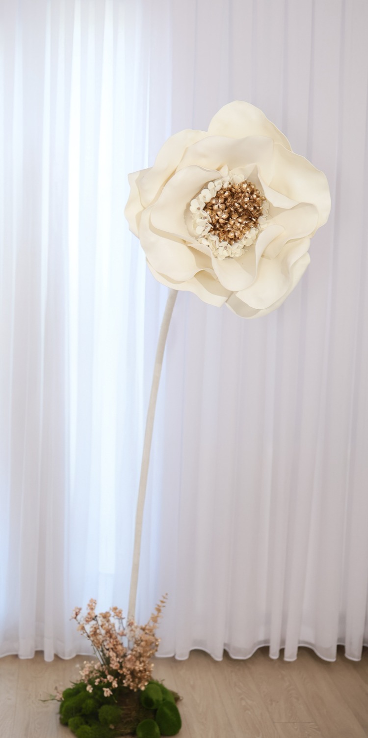 Ivory Petal