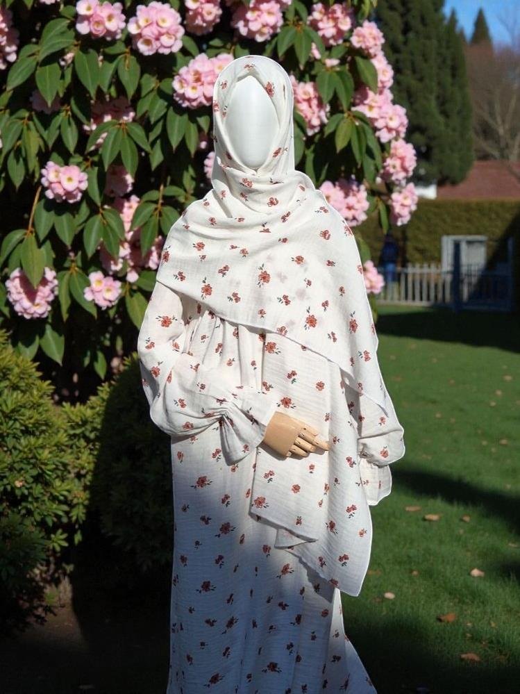 Çiçekli Namaz Elbisesi