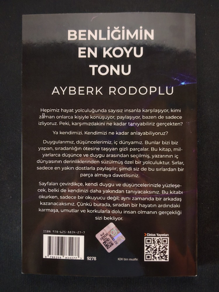 Benliğimin En Koyu Tonu - Cinius Yayınları (Basılı Kitap)