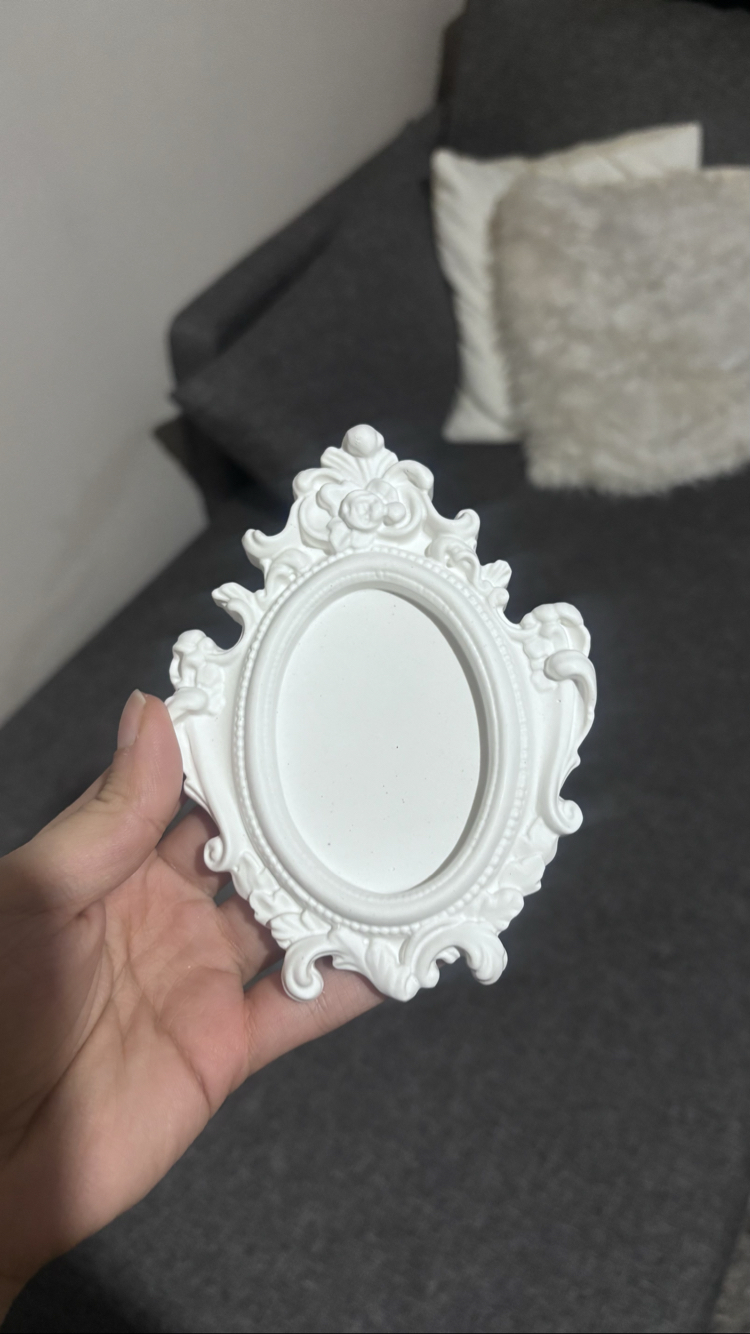 Küçük Oval Çerçeve 