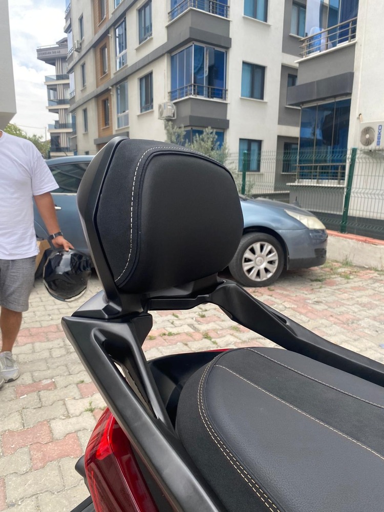 Xmax Techmax 2018-2025 Sissybar Sırt Dayama + Çanta Demiri