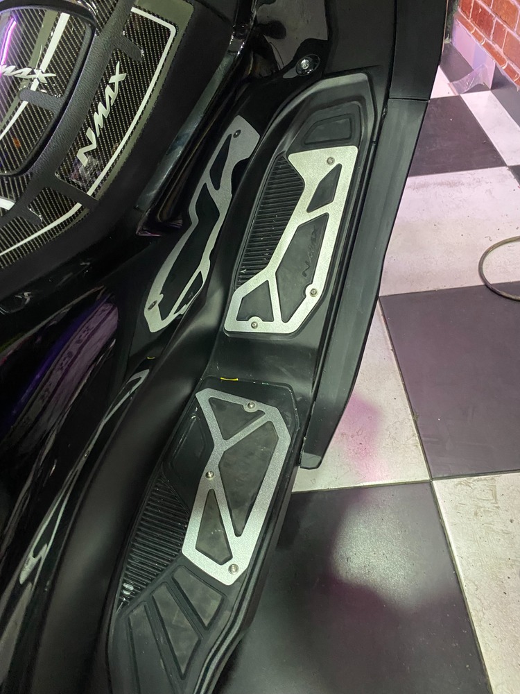 Nmax 125/155 2021-2025 Paspas Basamak Seti Orijinal Model 2.250,00 TL