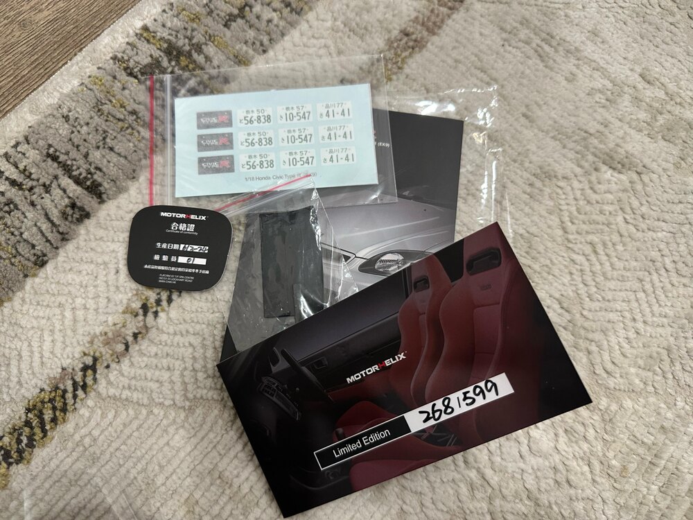 1:18 Motorhelix Honda Civic TypeR (EK9)Customized Version