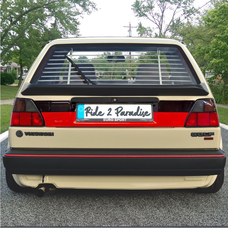 Vw Golf II 1987-1991 Arka panel kaplaması siyah-kırmızı Team Heko 01058 