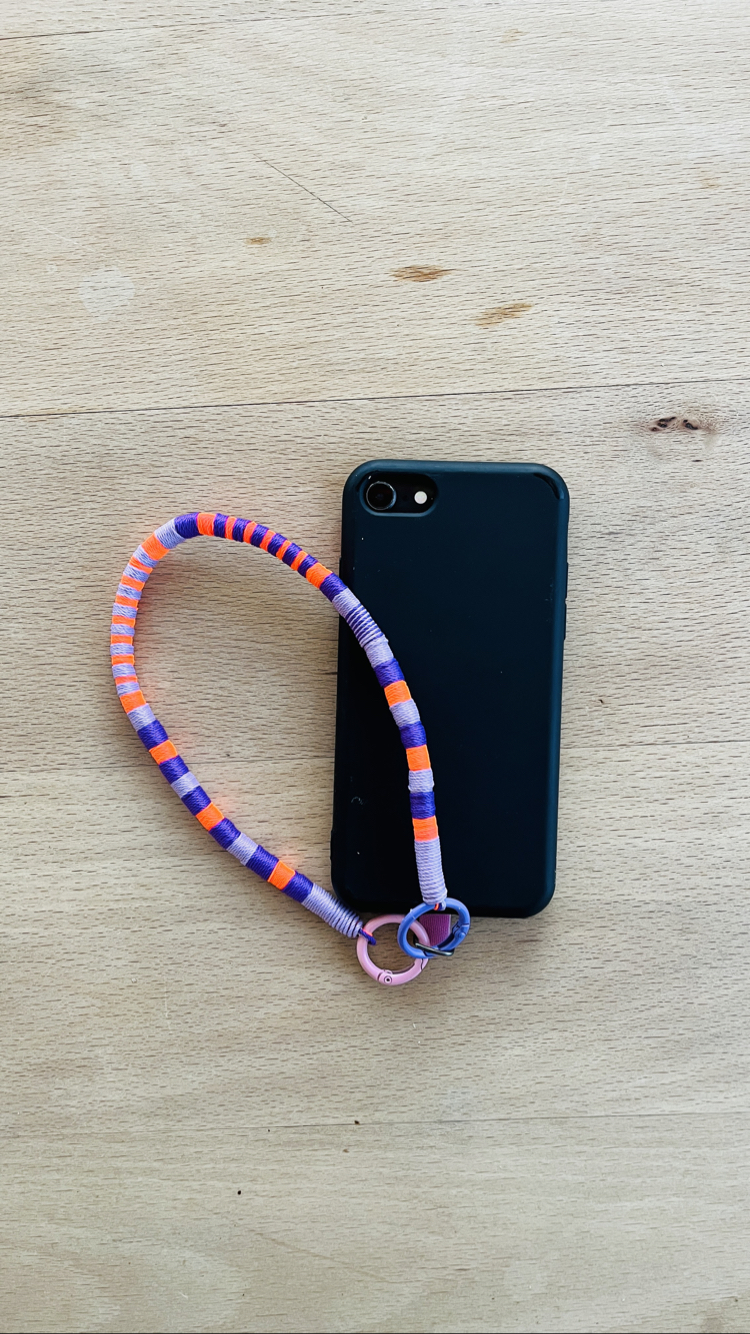 Kısa Telefon İpi – Çok Amaçlı Telefon Askı