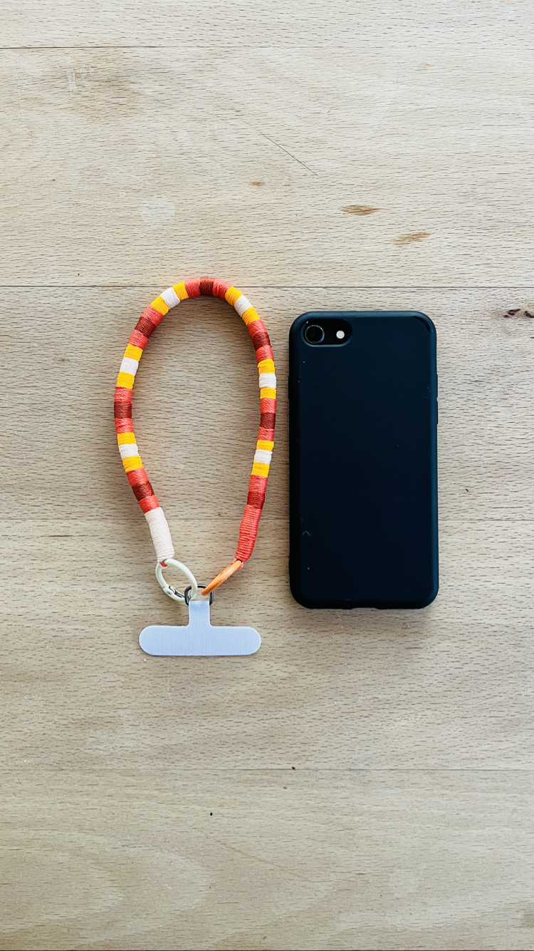 Kısa Telefon İpi – Çok Amaçlı Telefon Askı