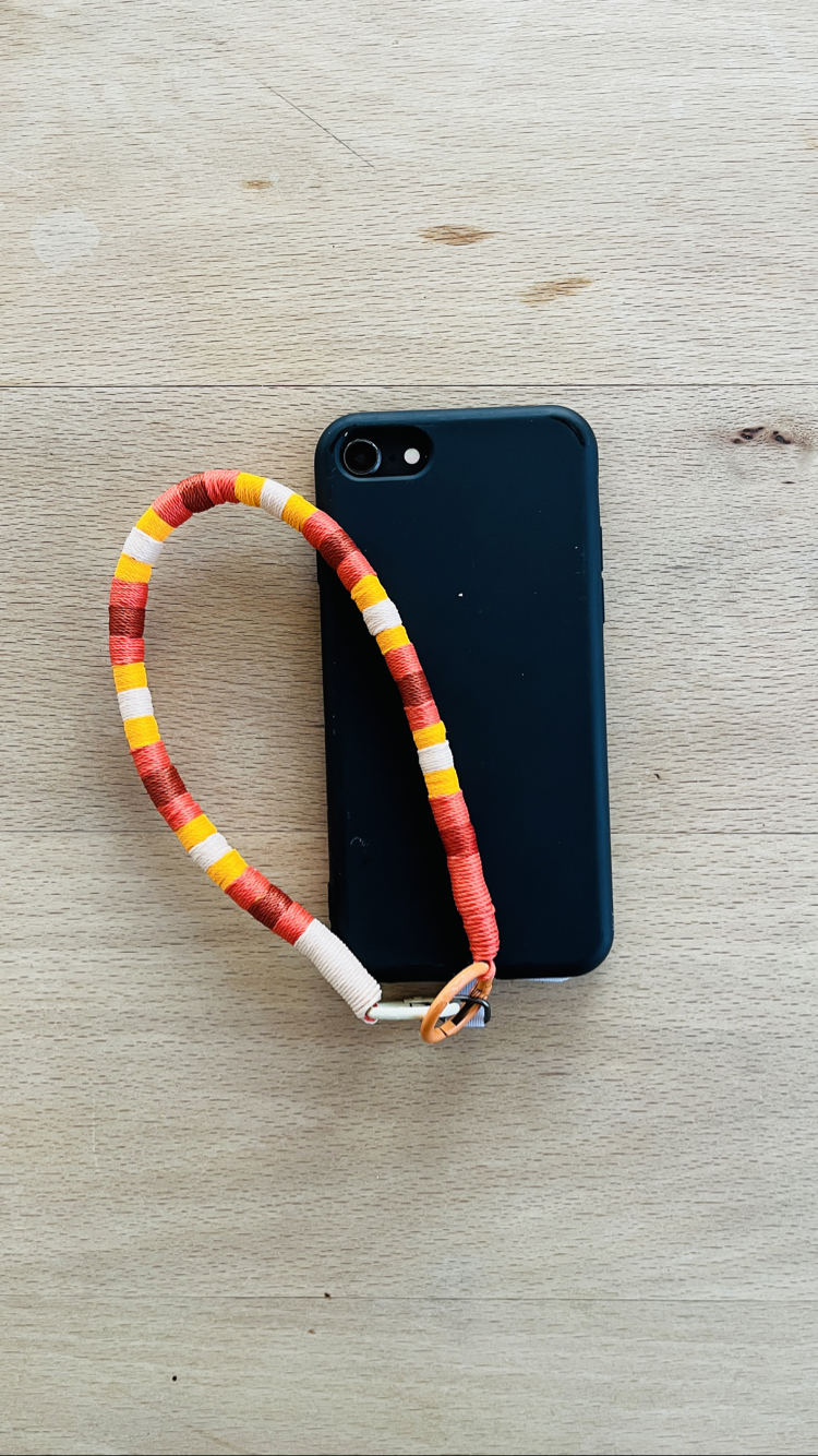 Kısa Telefon İpi – Çok Amaçlı Telefon Askı