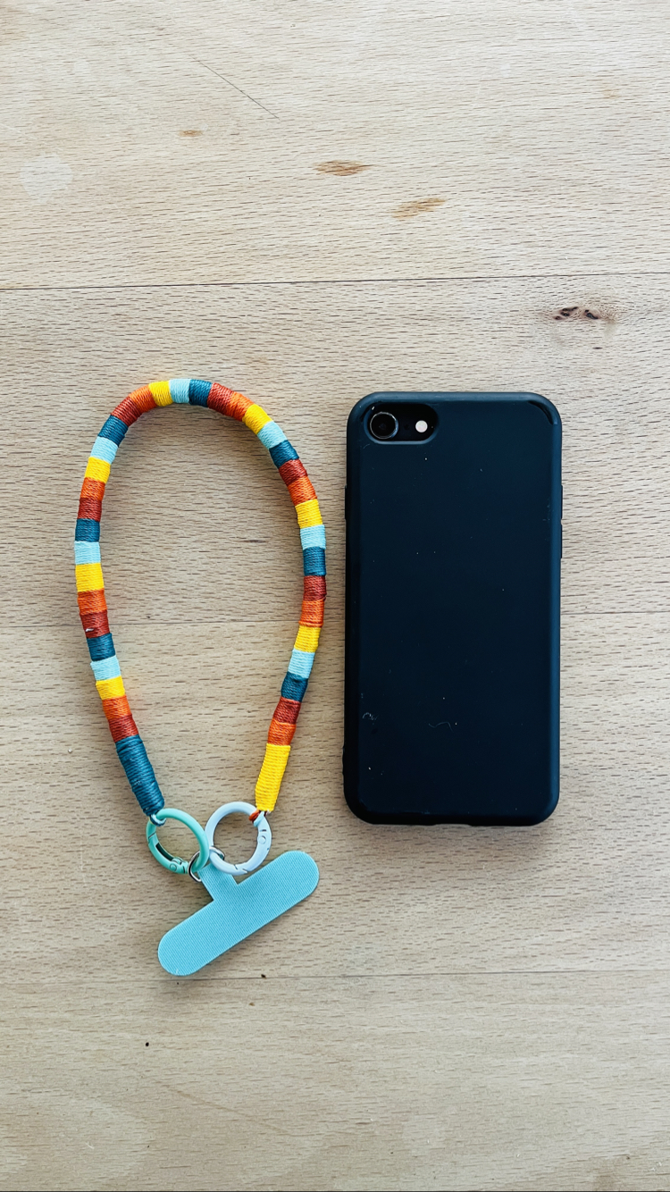 Kısa Telefon İpi – Çok Amaçlı Telefon Askı