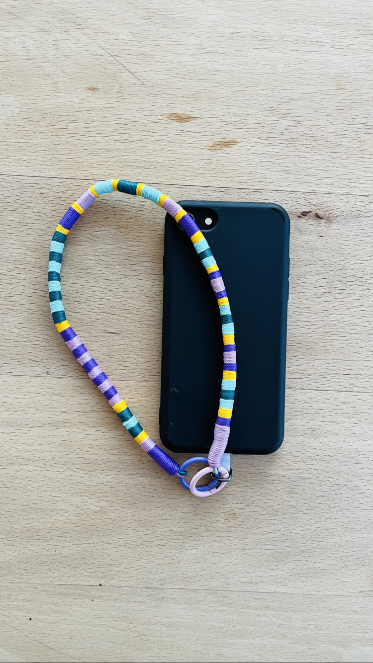 Kısa Telefon İpi – Çok Amaçlı Telefon Askı