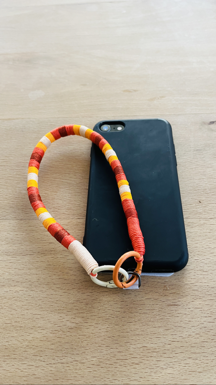 Kısa Telefon İpi – Çok Amaçlı Telefon Askı
