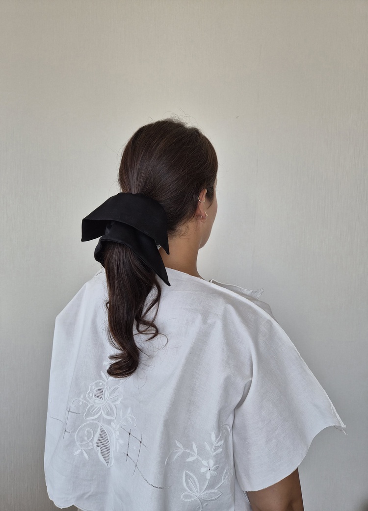Bloxie Scrunchie (Black)