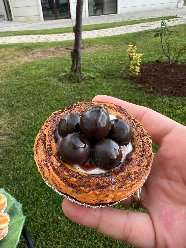 vişneli magnet