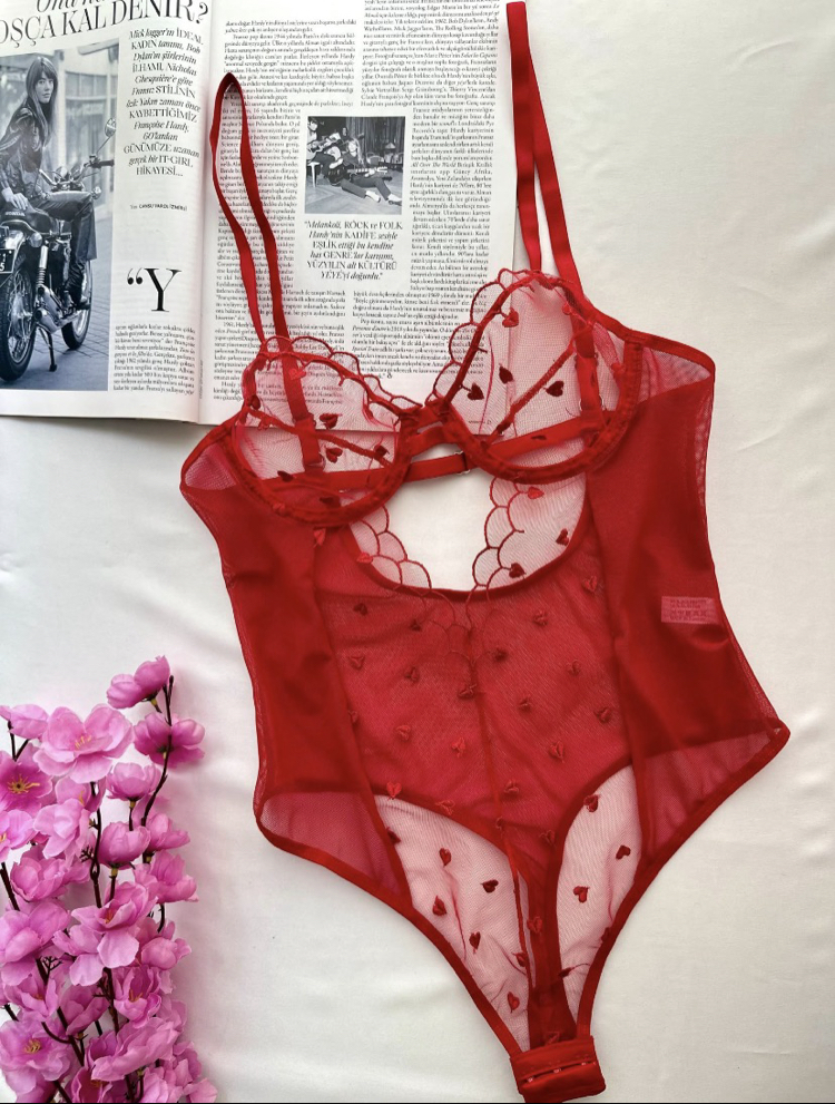 LOVE BODYSUIT
