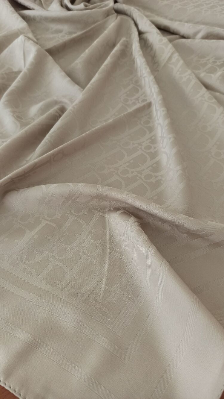 Dior Krem Jakar Eşarp