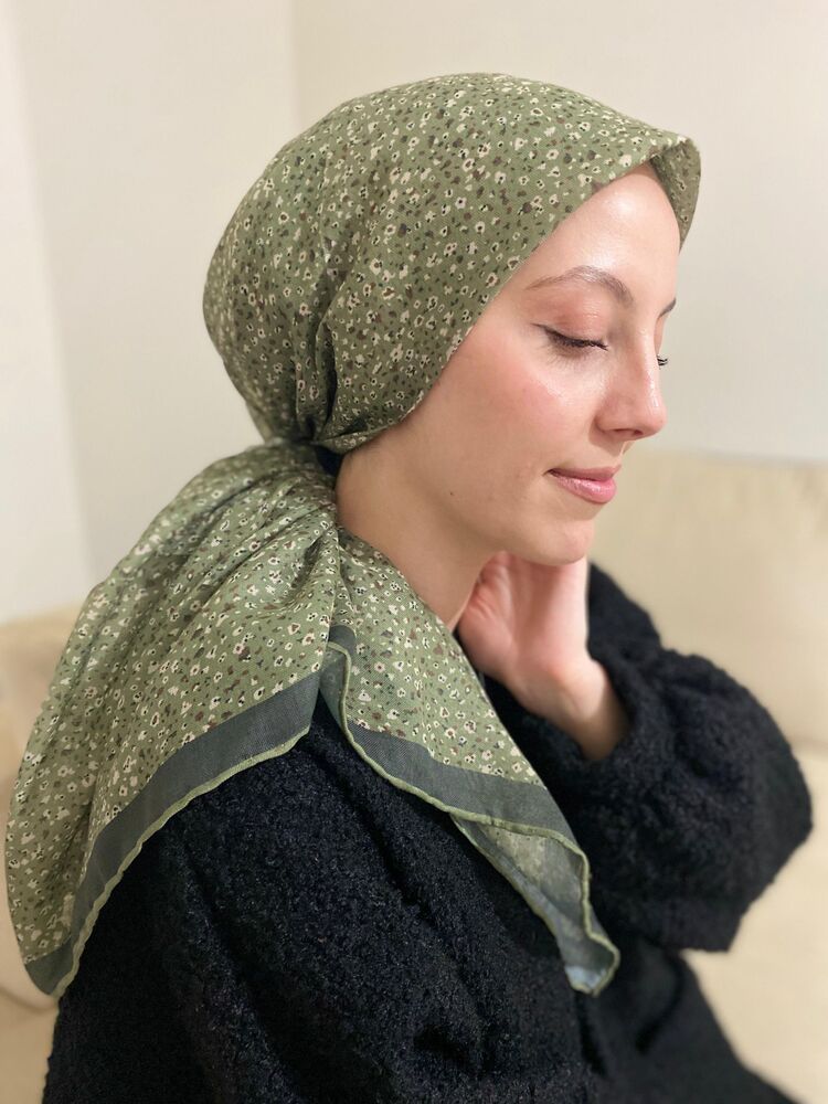 Soft Pamuk Çiçekli Eşarp
