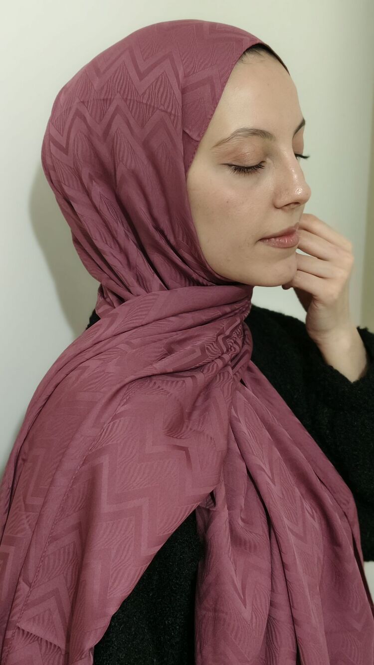 Zikzak Desenli Gül Kurusu Jakar Şal