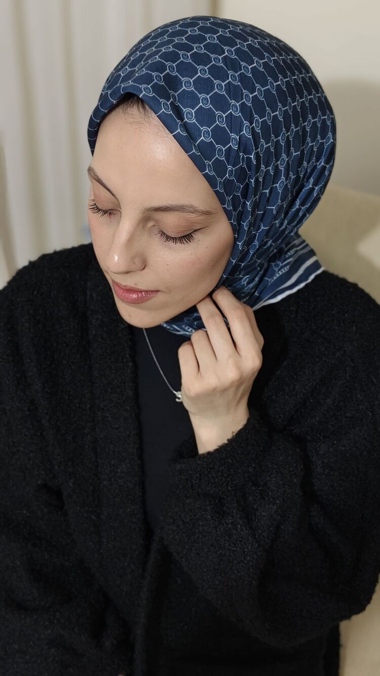 Soft Pamuk Lacivert Eşarp