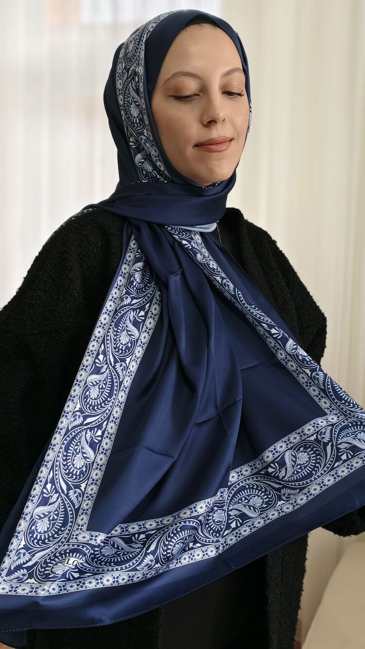 Etnik Desenli İpeksi Vual Şal