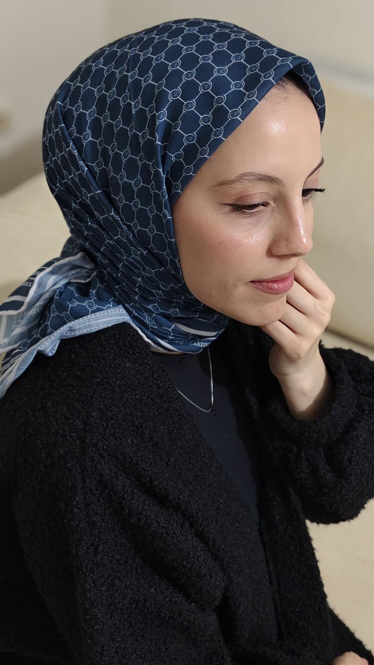 Soft Pamuk Lacivert Eşarp