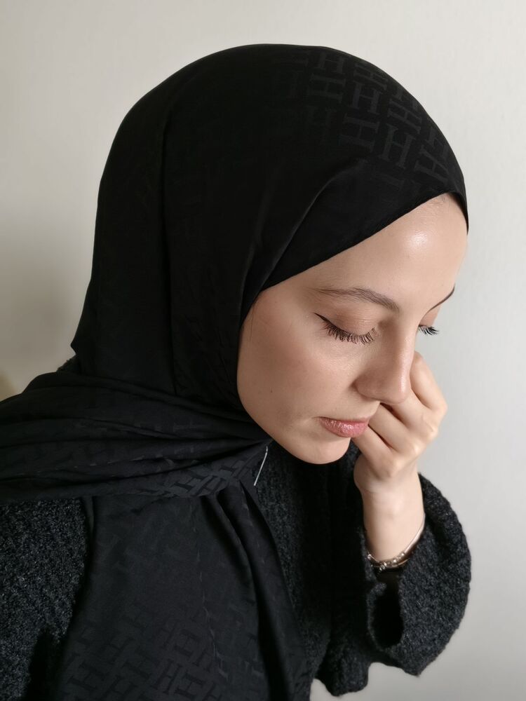 H Desen Siyah Jakar Şal