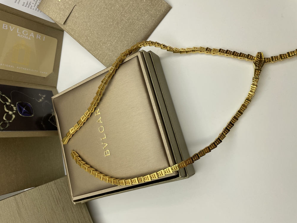 Bvlgari Viper Kolye Gold Taşlı